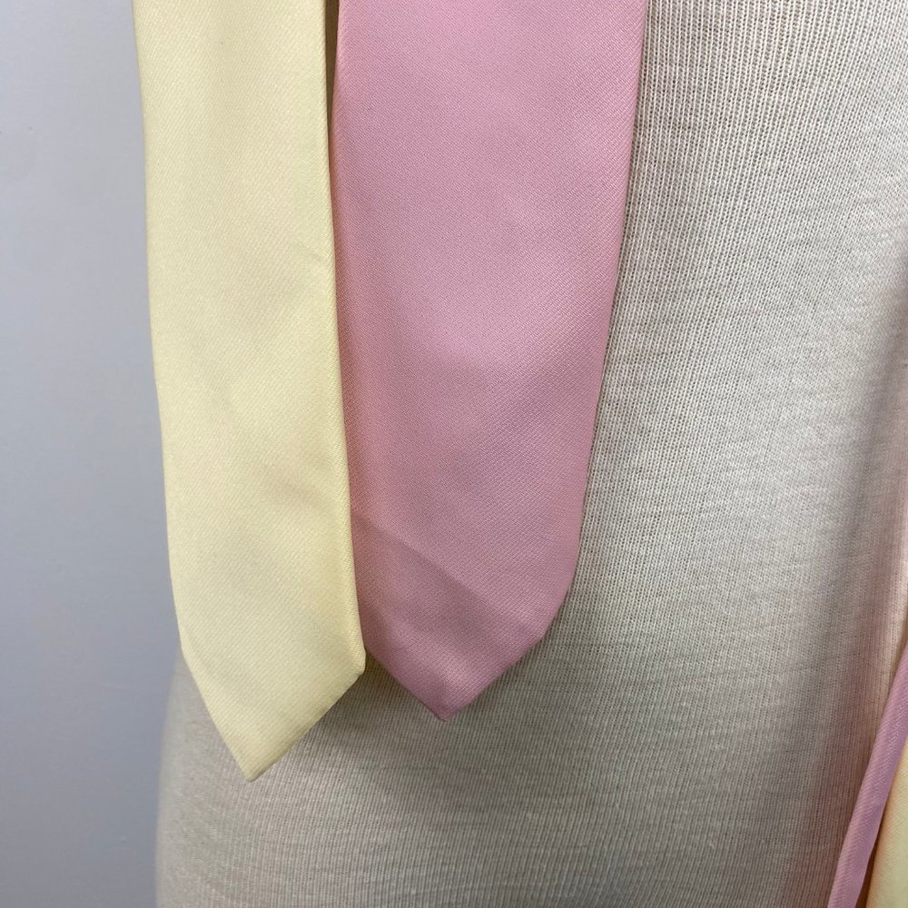 Pair of Ketch Neckties 100% Polyester Pink & Yellow 3" Wide X 57" Long - Picture 3 of 6